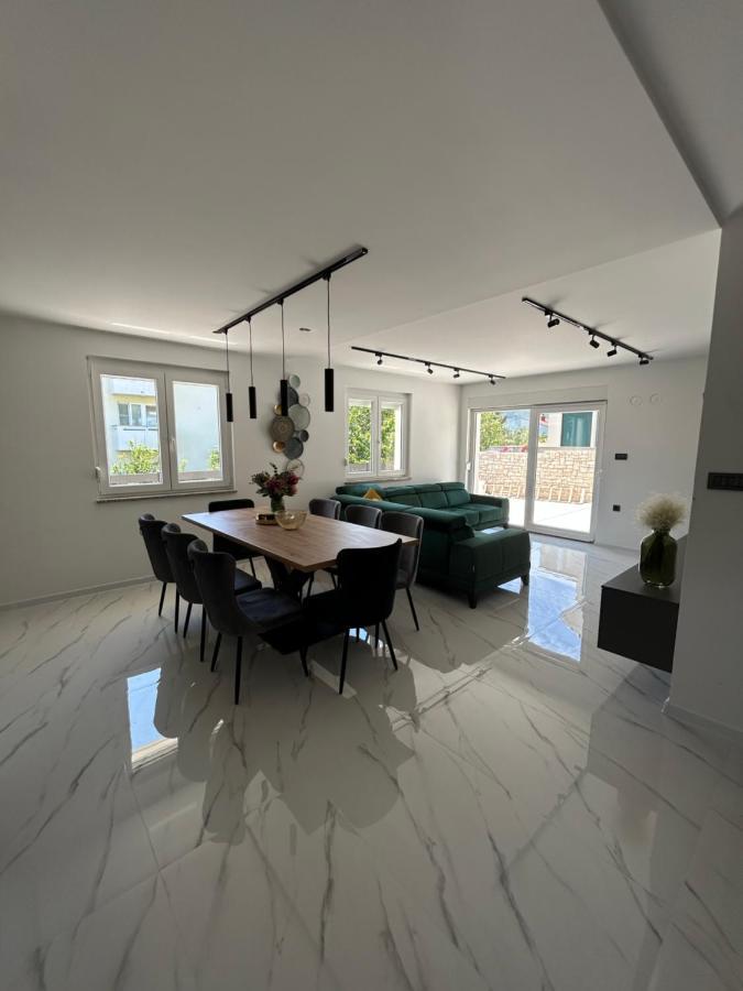 Villa Kety Baška Exteriör bild