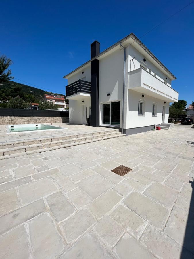 Villa Kety Baška Exteriör bild