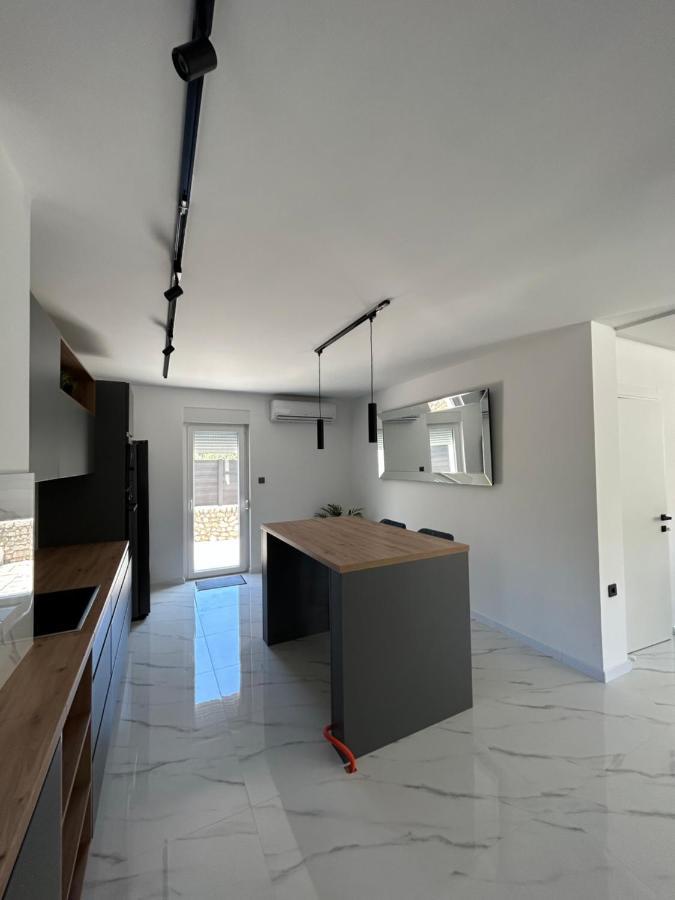 Villa Kety Baška Exteriör bild