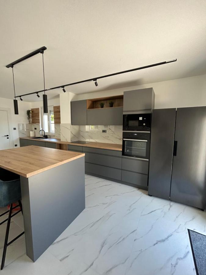 Villa Kety Baška Exteriör bild