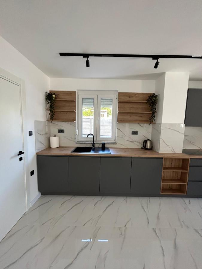 Villa Kety Baška Exteriör bild